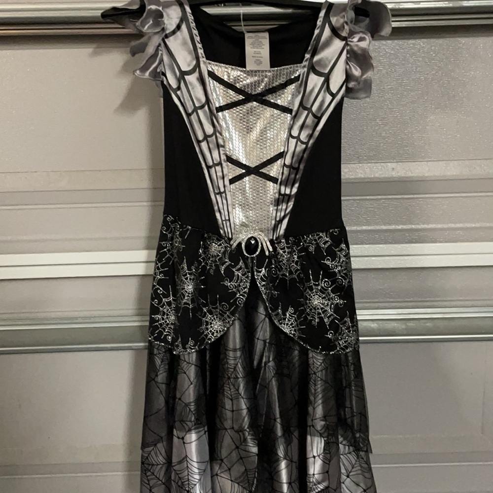 Witch costume